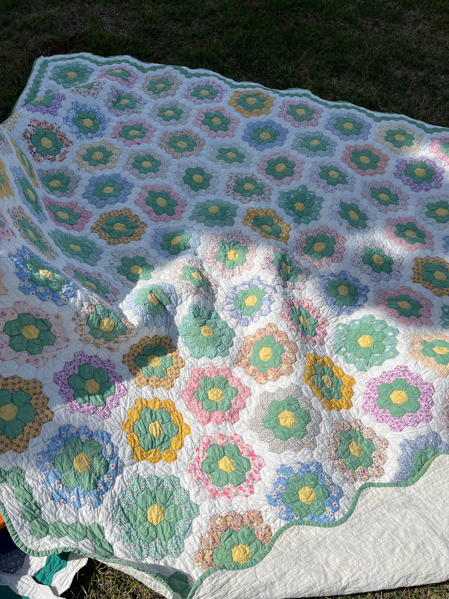 Flower Garden Quilt with Green Hexie Border