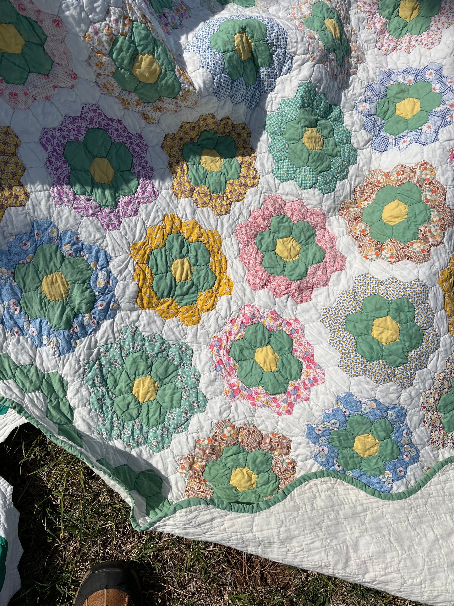 Flower Garden Quilt with Green Hexie Border