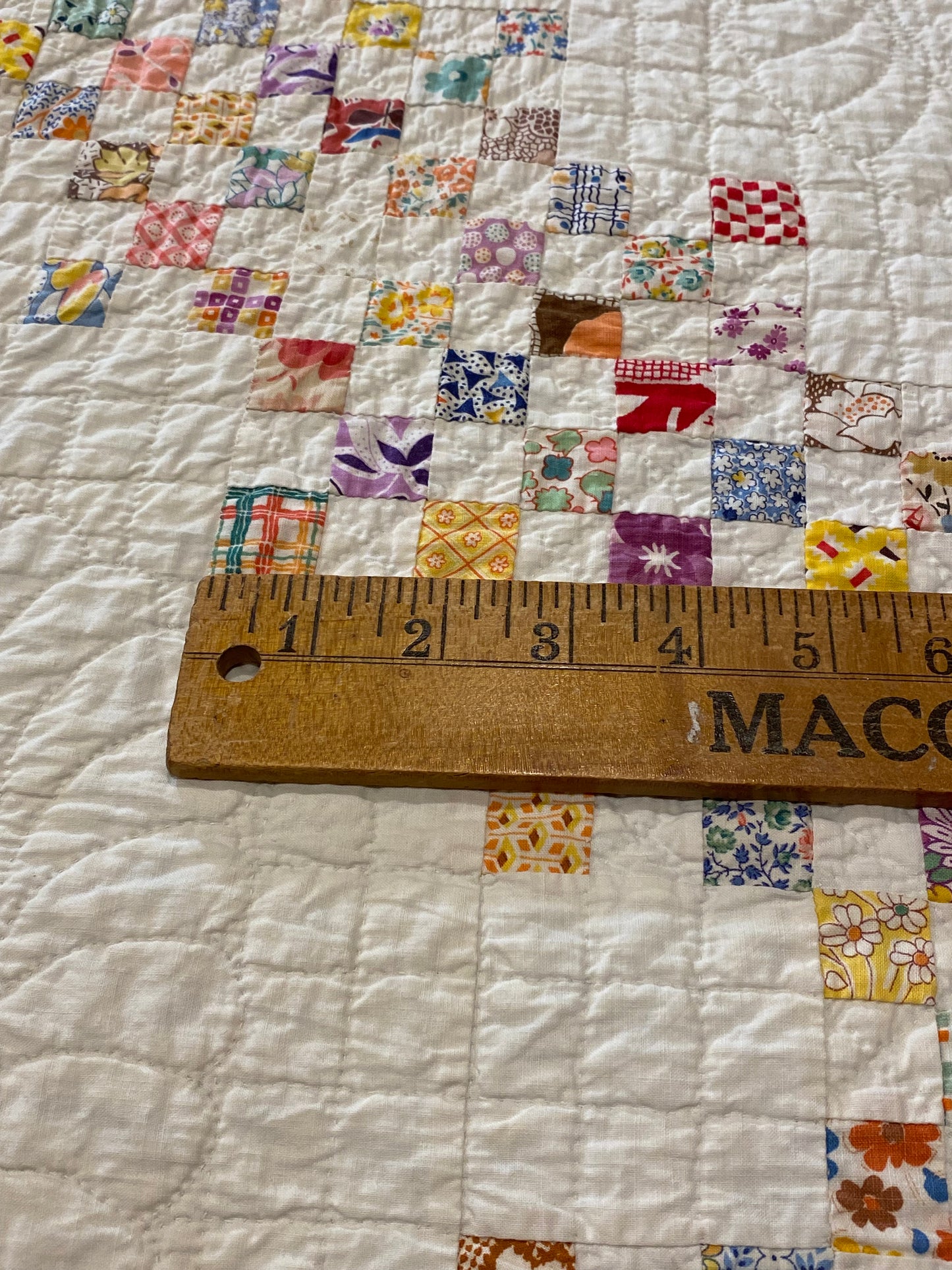 Small Scale 3/4 Inch Multi Chain Quilt