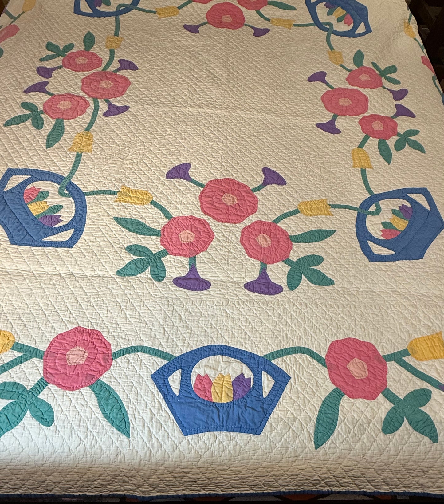 Outstanding Marie Webster Dutch  Baskets Antique Quilt