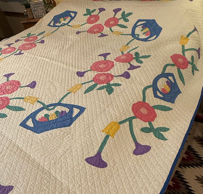 Outstanding Marie Webster Dutch  Baskets Antique Quilt