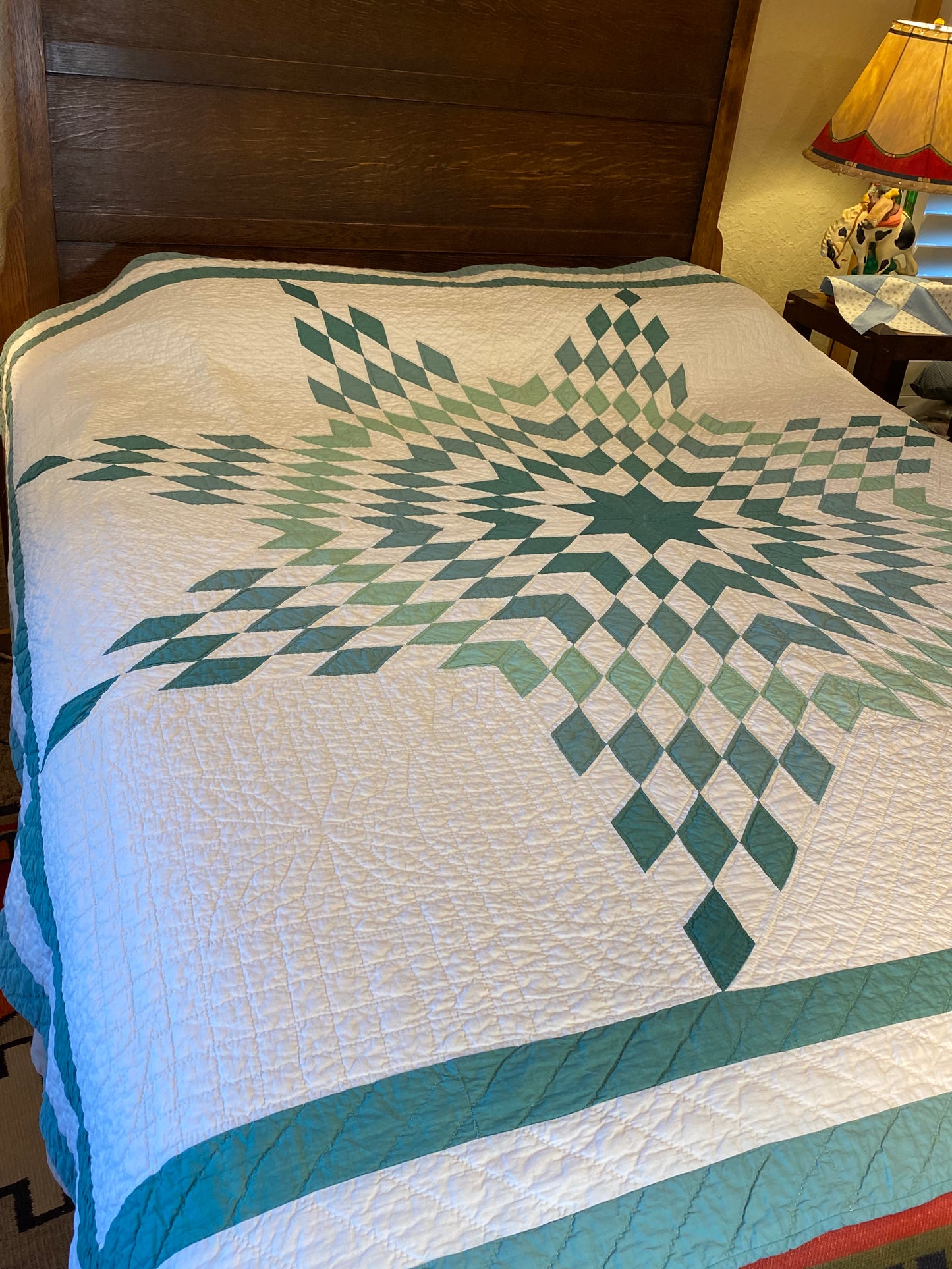 Lone Star with Triple Border Quilt