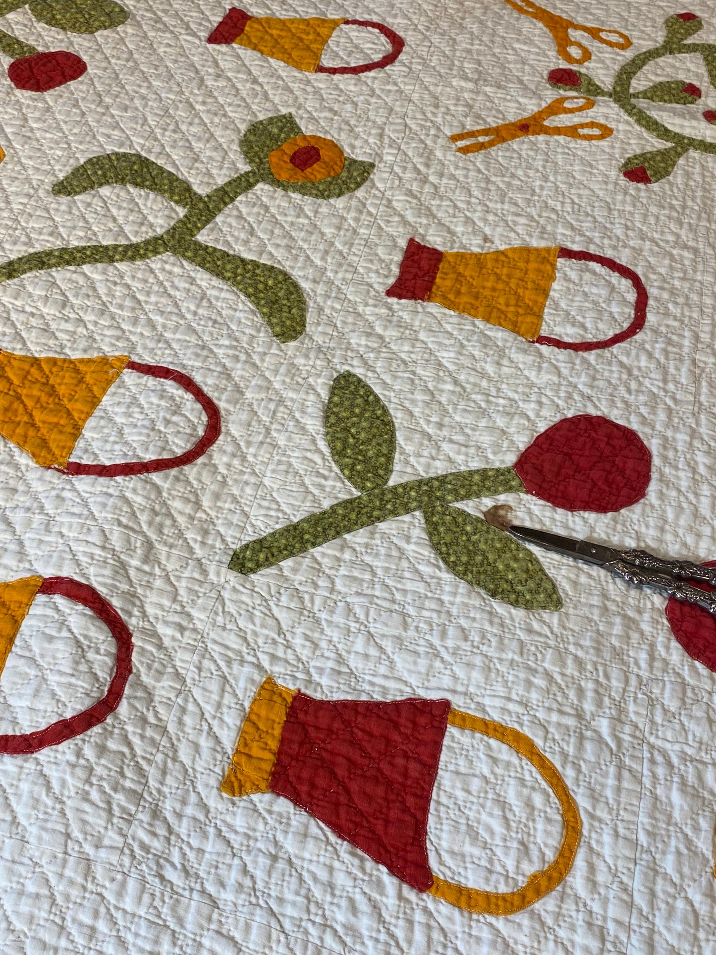 Folk Art Baskets and Scissors Appliqué Quilt