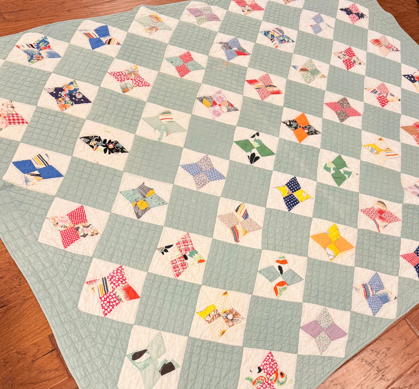 Scrappy 4 Point Stars Variation Quilt
