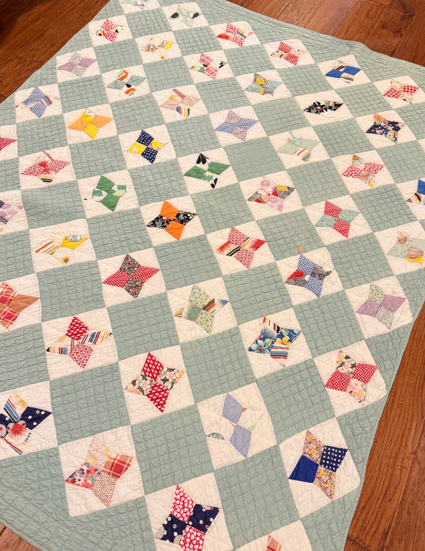 Scrappy 4 Point Stars Variation Quilt